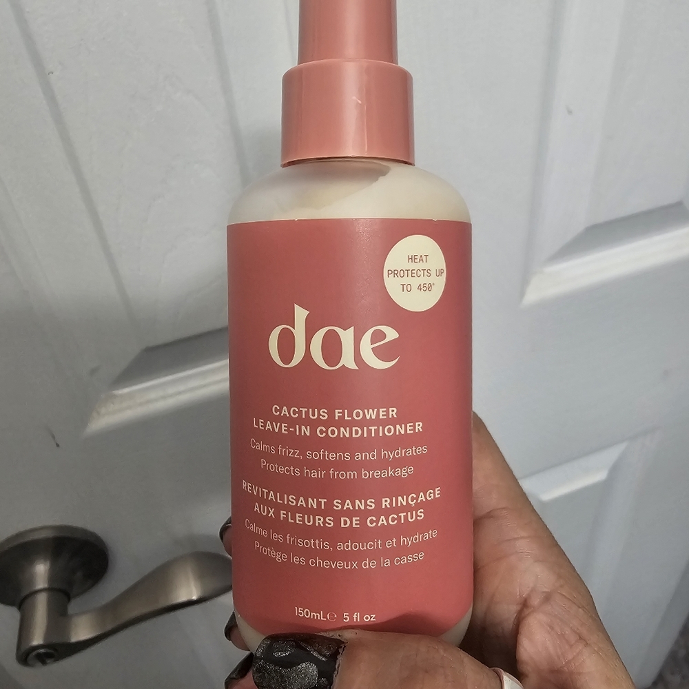 Dae cactus flower leave in conditioner